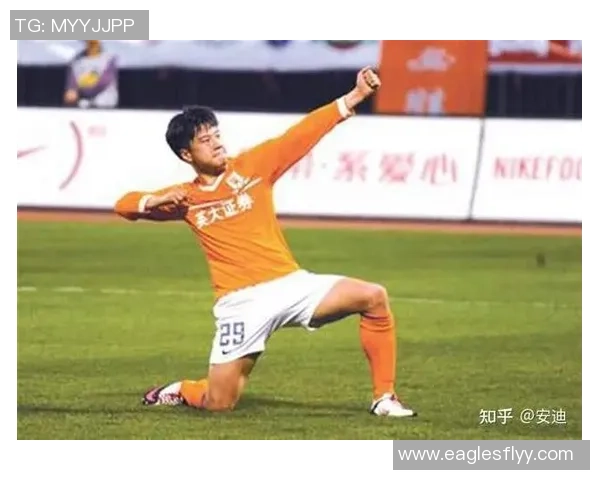 足球明星进球后欢庆动作大盘点展现激情与风采的瞬间